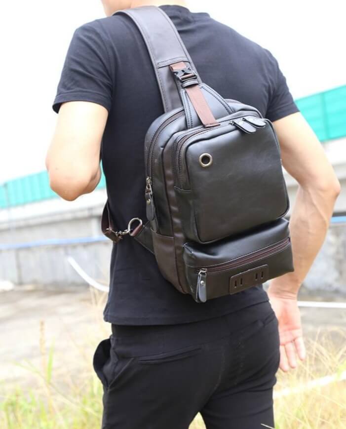 Mochila Masculina de Cuero Perry – Urbana, Versátil y Compacta