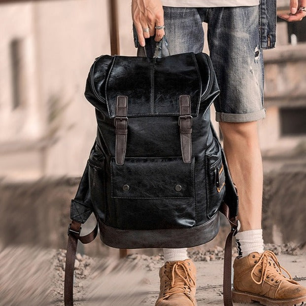 Mochila de Cuero Masculina Paul 35L – Impermeable para Notebook y Viaje