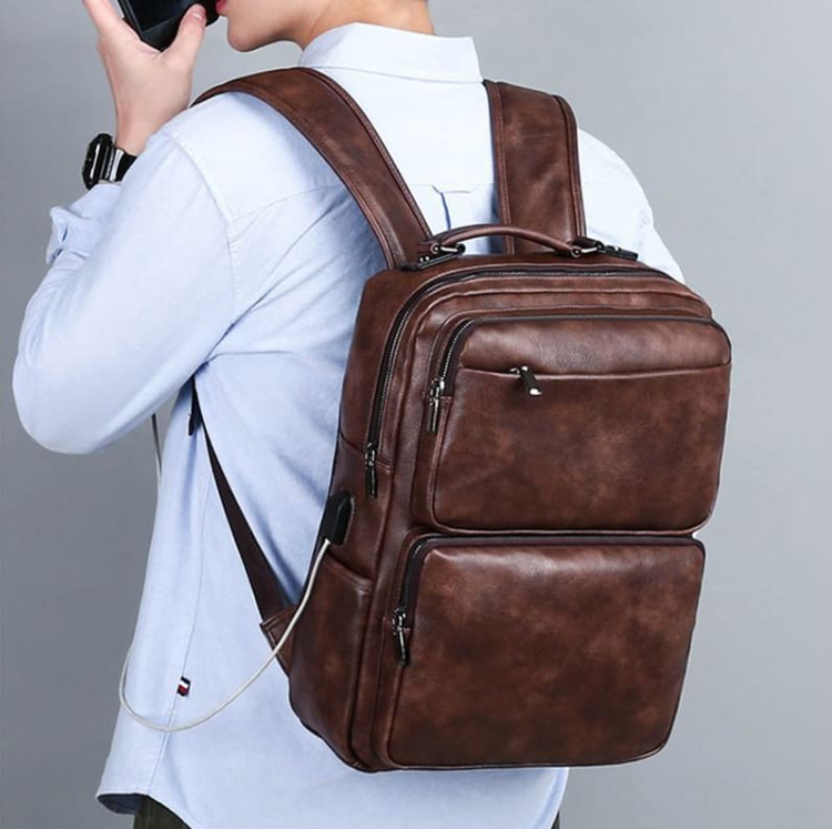 Mochila Masculina de Cuero Genuino Caspian Bag – Ejecutiva Premium con Puerto USB